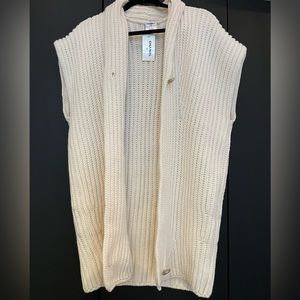 Brand new white cashmere Cruise Line Chanel cardigan size 42